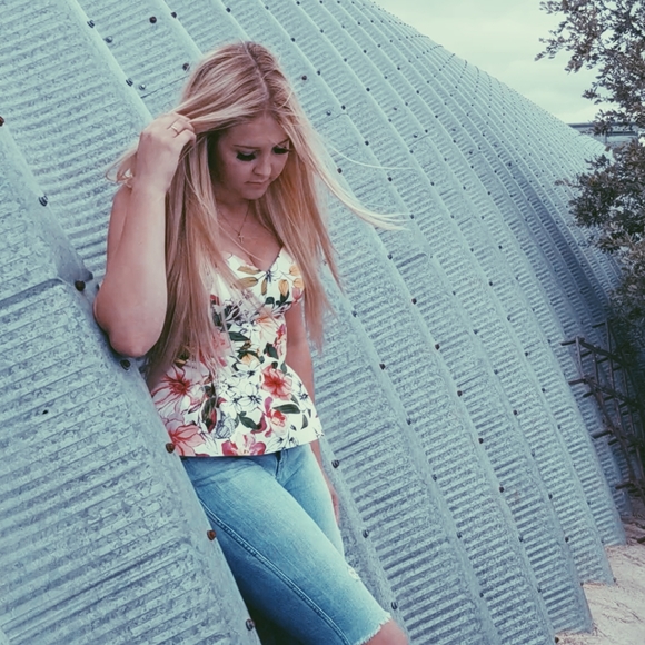 Meet the Posher Other - Meet your Posher, Emilyn